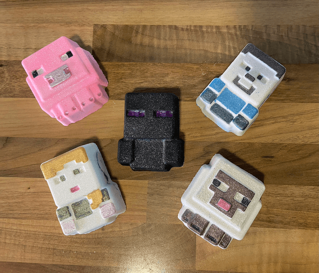 Novelty Bath Bombs 